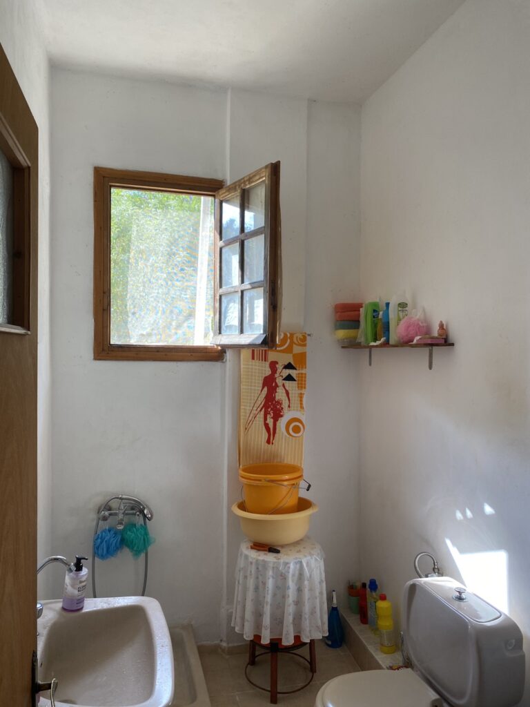 IMG-c22979c975d848fac6519f6dbc16b9a0-V